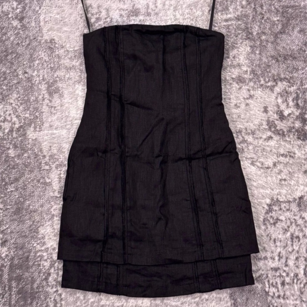 DISSH Black Strapless Mini